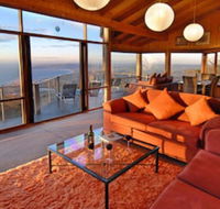 Summit Views - Maitland Accommodation