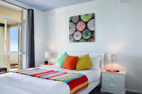 Seaview Sunset Holiday Apartments - Maitland Accommodation 3