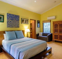 Five Bimba Tractor House - Maitland Accommodation