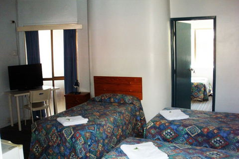 Acacia Inner City Inn - Maitland Accommodation 5