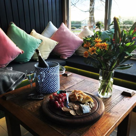 187 Merrijig - Maitland Accommodation 2