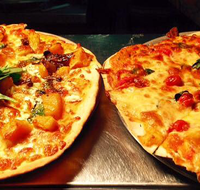 Eltons Eating  Drinking