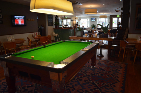 Royal Hotel Bowral - Maitland Accommodation 4