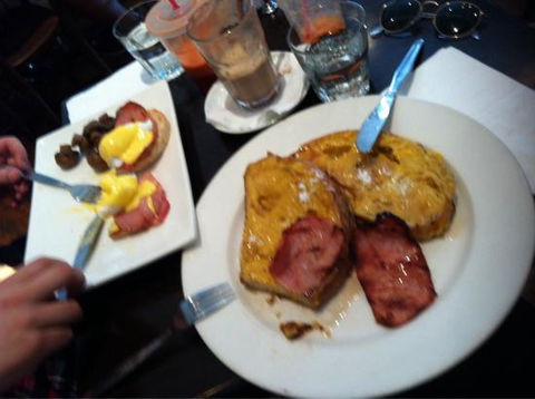 C & B Coffee - Maitland Accommodation 0