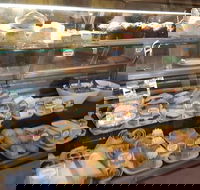 Chocolate Dragonfly - Maitland Accommodation