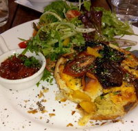 Seasons Restaurant at Cloudehill - Maitland Accommodation