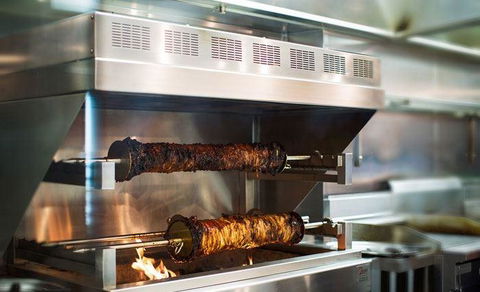 Chumley Warners Traditional British Fish & Chips - Maitland Accommodation 8