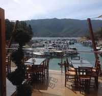 AQUA Bar  Cafe Lake Eildon