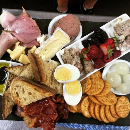 Canvas, Coffee & Providore - Maitland Accommodation 0
