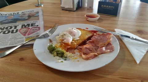 Riverside Cafe - Maitland Accommodation 0