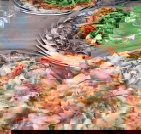 Nude Pizza - Maitland Accommodation