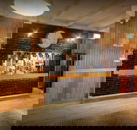 Lake Macquarie Hotel - Maitland Accommodation