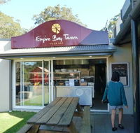 Empire Bay Tavern - Maitland Accommodation