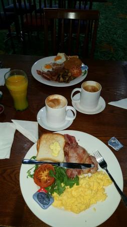 Half Tide Brasserie - Maitland Accommodation 0