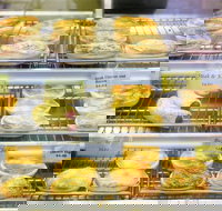 LB Hot Bread - Maitland Accommodation