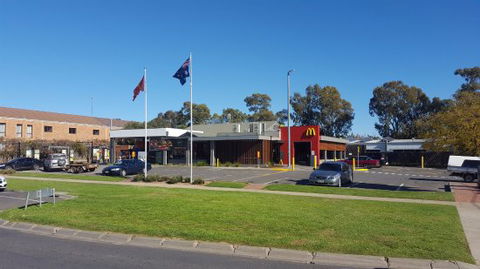 Mcdonald's Family Restaurants - Maitland Accommodation 0