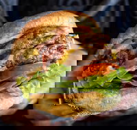Burgerfiend - Maitland Accommodation