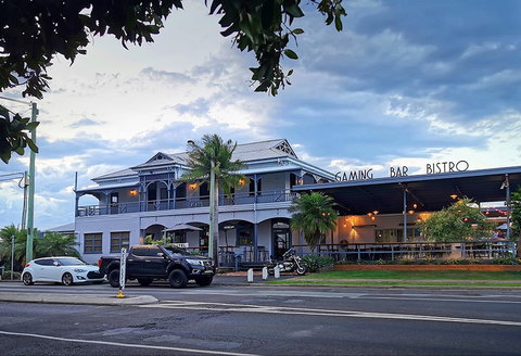 Commercial Hotel Redbank - Maitland Accommodation 0