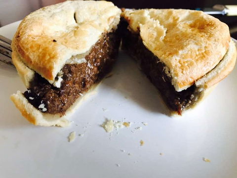 Keith's Pies - Maitland Accommodation 0