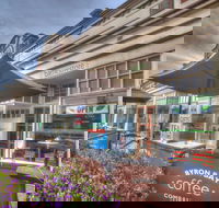 Barnes Store Emporium and Caf