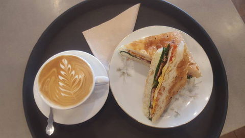 The Vintage Apron - Maitland Accommodation 0