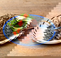 The Defiant Duck - Maitland Accommodation