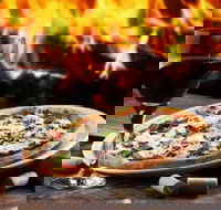 Winmalee Pizza - Maitland Accommodation