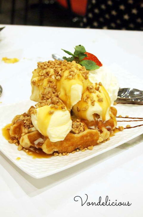 The Moment - Maitland Accommodation 0