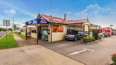 Cake Biz - Maitland Accommodation 0