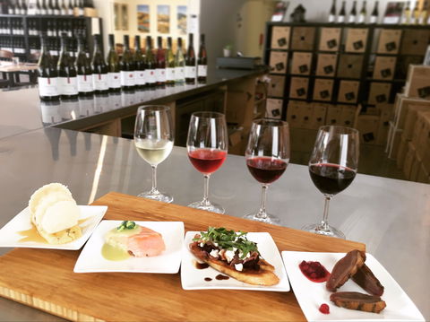 Capital Wines - Maitland Accommodation 1