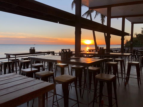 Enzo's On The Beach - Maitland Accommodation 2