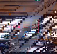 Holy Grounds - Maitland Accommodation