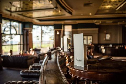 Horizons Cocktail Lounge - Maitland Accommodation 0