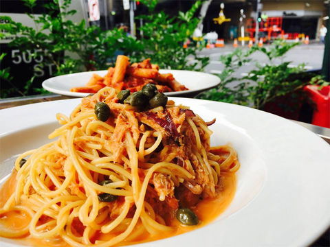 George's Paragon Seafood Restaurant - Maitland Accommodation 0