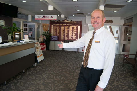 Narrandera Ex-Servicemen's Club - Maitland Accommodation 1