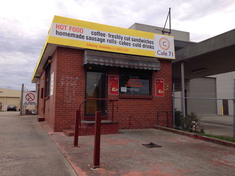 Cafe 71 - Maitland Accommodation 0