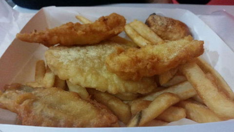 Red Emperor - Maitland Accommodation 0