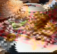 Hog's Australia's Steakhouse - Maitland Accommodation