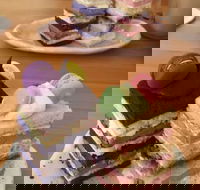 SUTSA Cake Bar  Studio - Maitland Accommodation