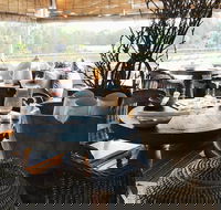 Leaves and Fishes - Maitland Accommodation