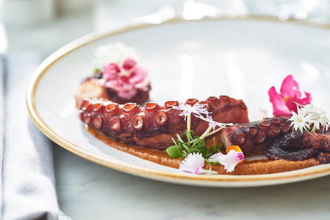 Q Dining - Maitland Accommodation 1
