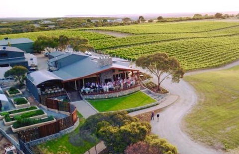 The Line & Label Restaurant - Maitland Accommodation 1