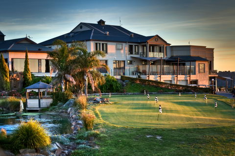 Baudins Restaurant At McCracken Country Club - Maitland Accommodation 0