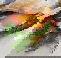 Crate Specialty Coffee - Maitland Accommodation