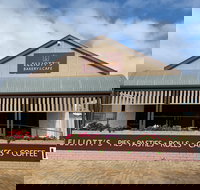 Elliott's Bakery  Cafe - Maitland Accommodation