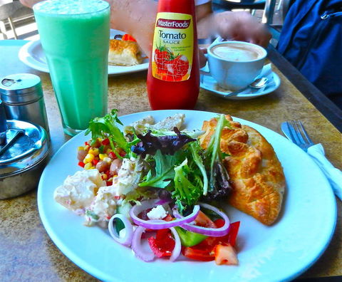 Q Cafe - Maitland Accommodation 0