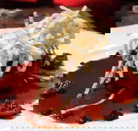 Shakey Tables - Maitland Accommodation