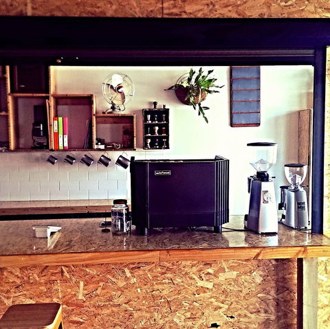 Beacy Flake - Maitland Accommodation 0