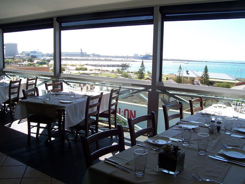 HarbourView Restaurant And Bar - Maitland Accommodation 0