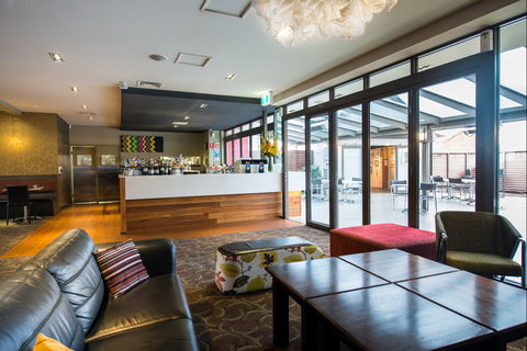 Cooleys Hotel - Maitland Accommodation 1